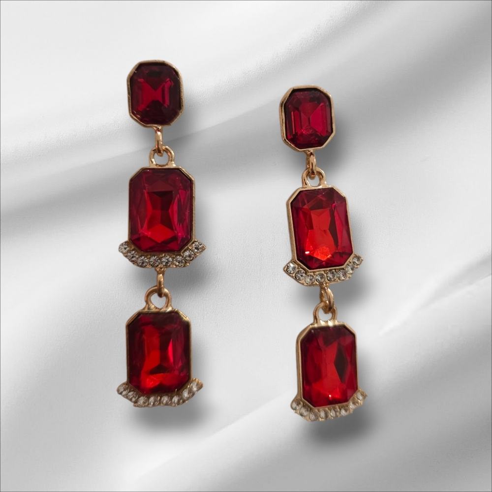 Elegant Red Drop Earrings - Picture 3 of 3
